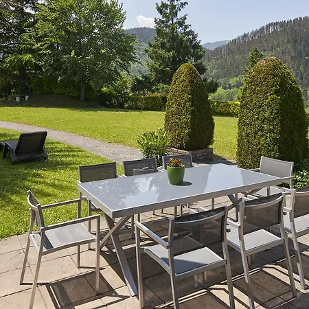 Palazio - Basque *